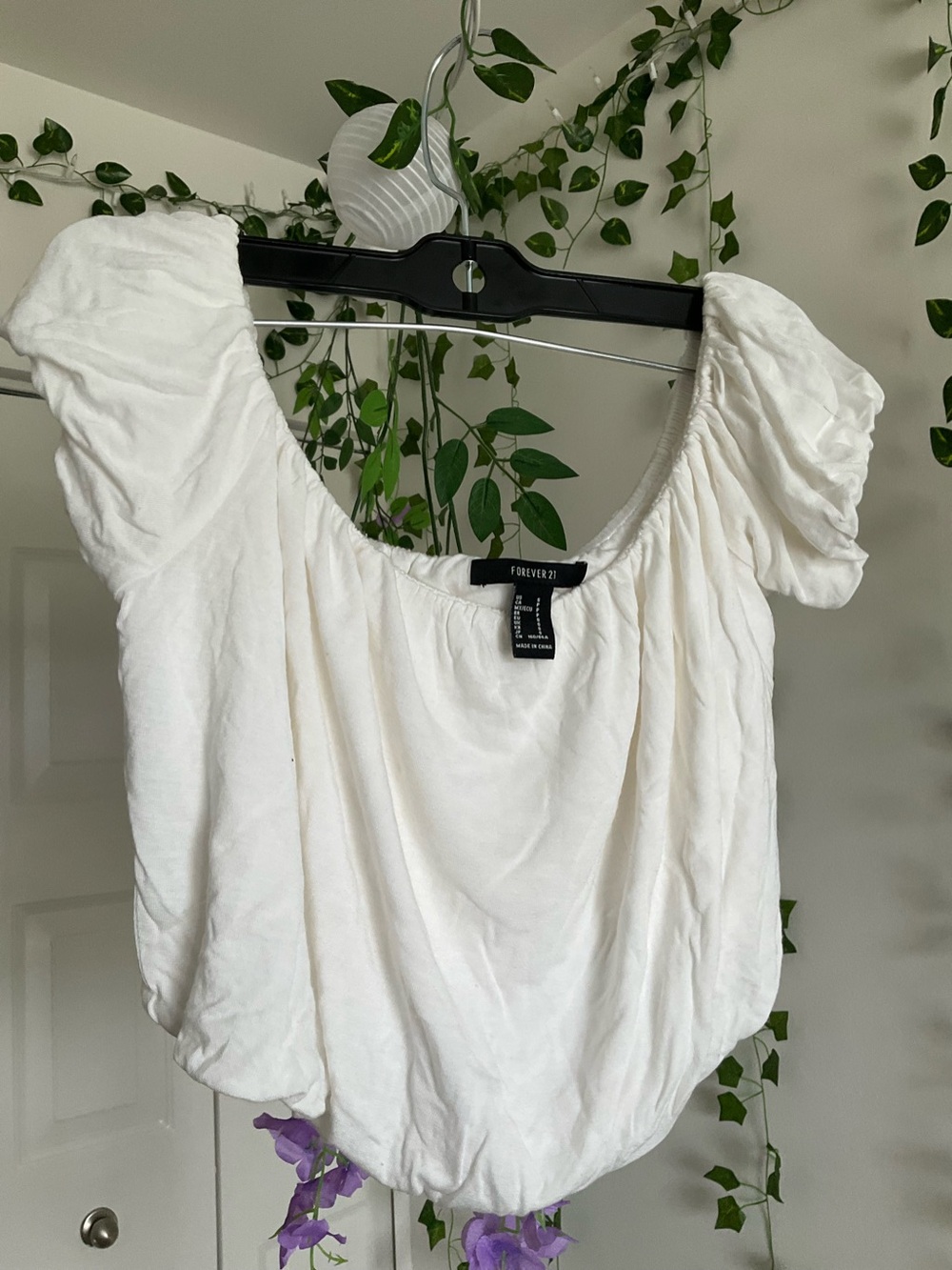Forever 21 Cream Puff Sleeve Scoop Neck Blouse